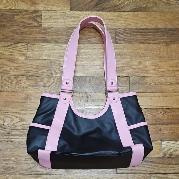 Betty Boop Black and Pink Heart Shoulder Bag - Picture 2 of 7